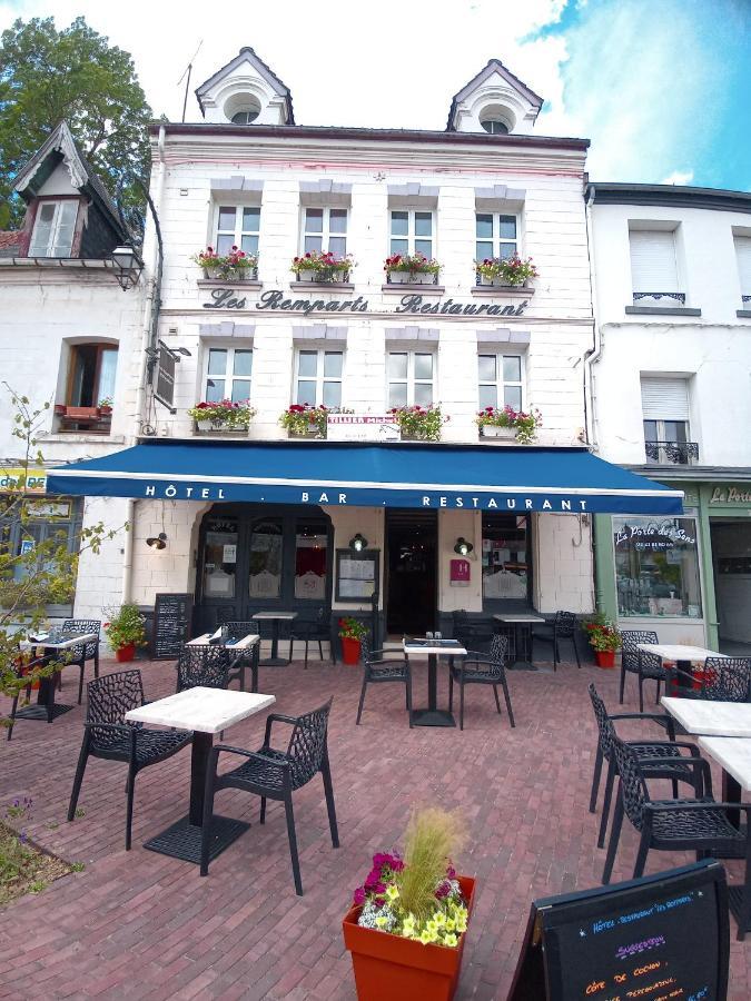 Отель Les Remparts La Madelaine-sous-Montreuil Экстерьер фото